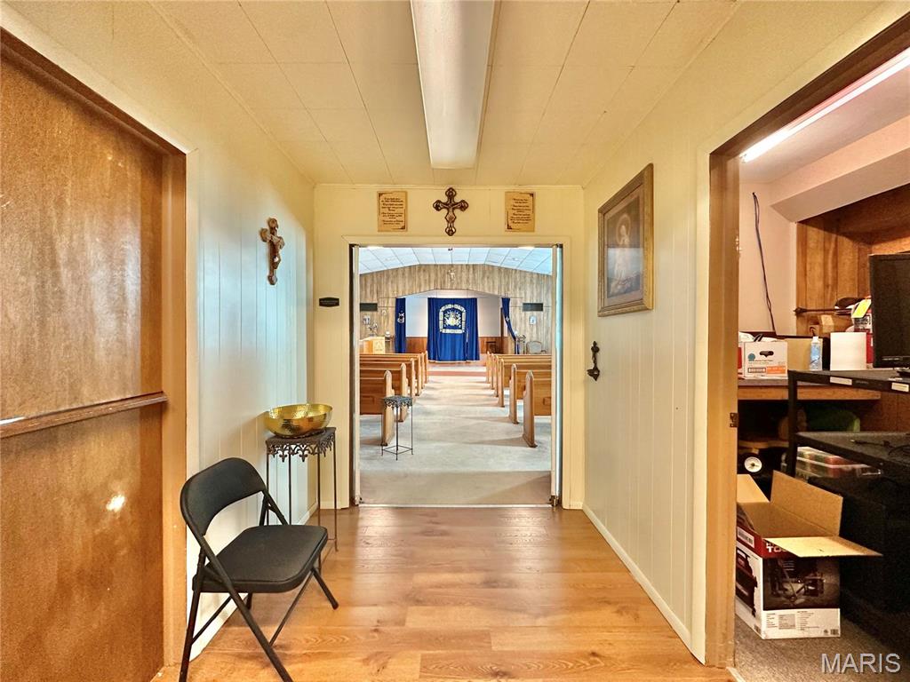 410 Moore Street Property Photo 3
