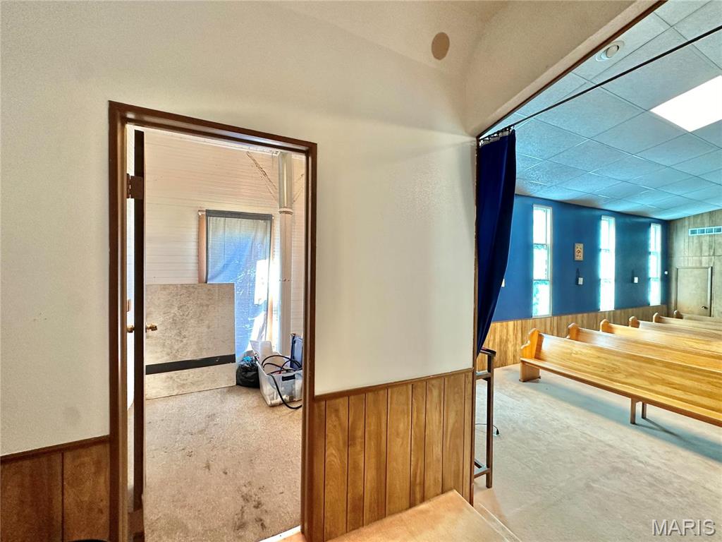 410 Moore Street Property Photo 16