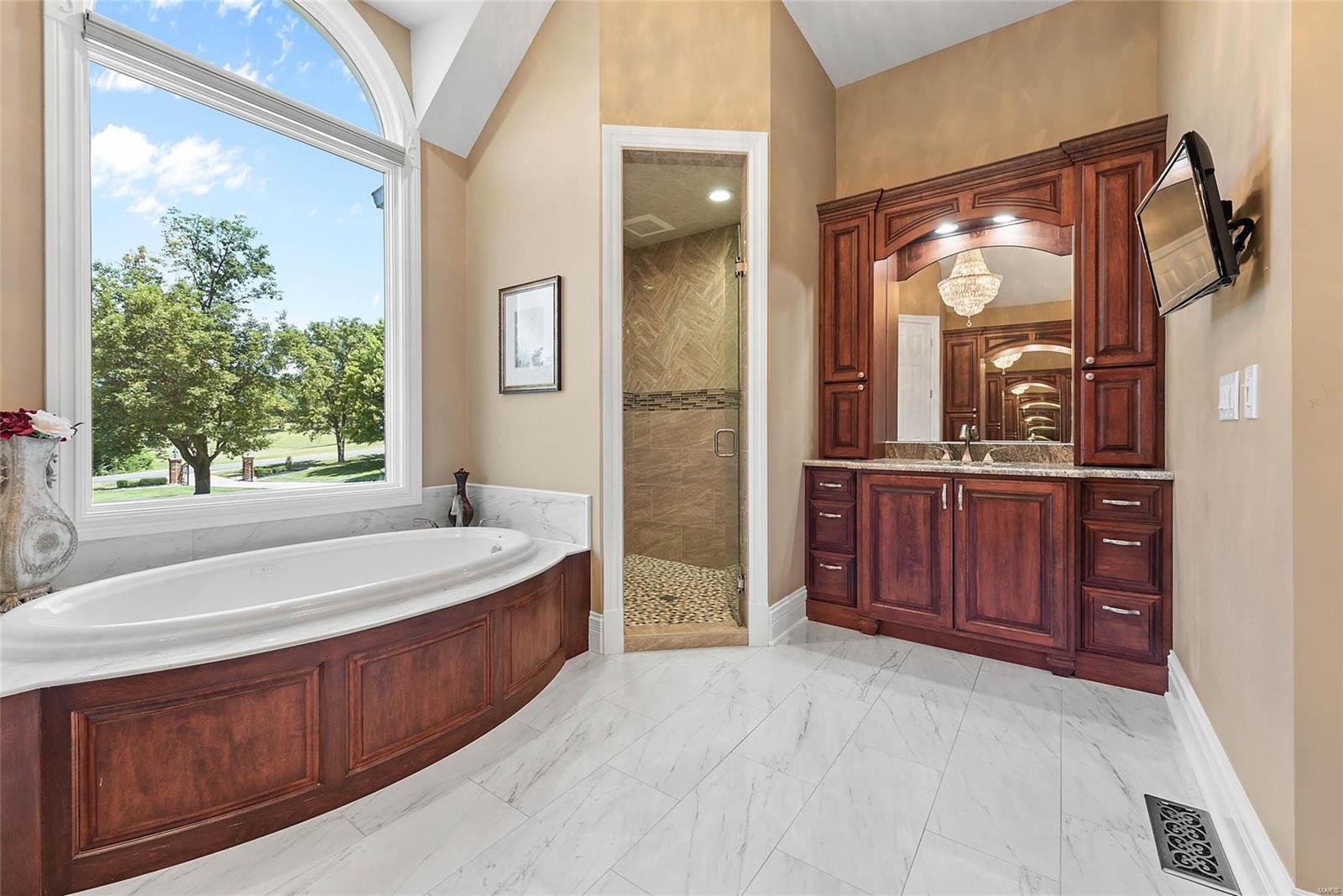 40 Country Club Drive Property Photo 48