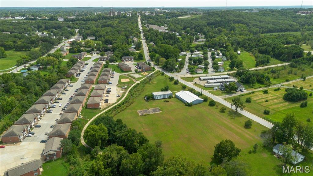 2400 Vichy Road Property Photo 12