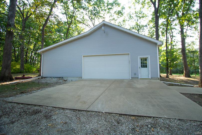 100 Snow Hill Lane Property Photo 8