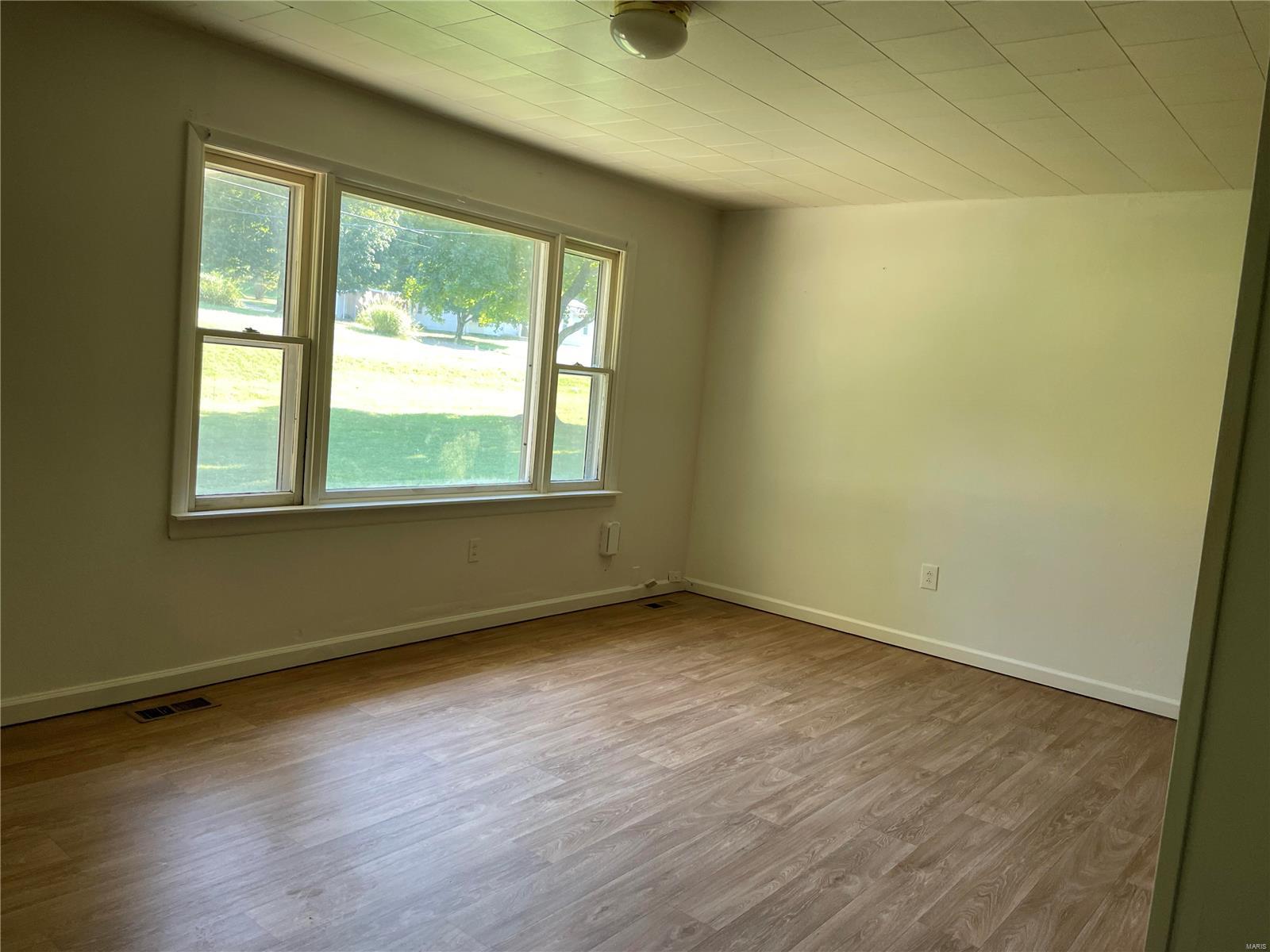 508 Big Ben Blvd Property Photo 3