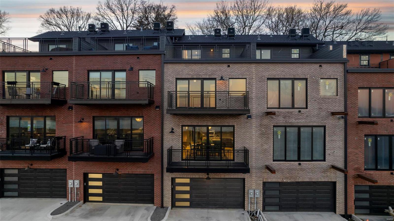 292 N Main Street Property Photo 5