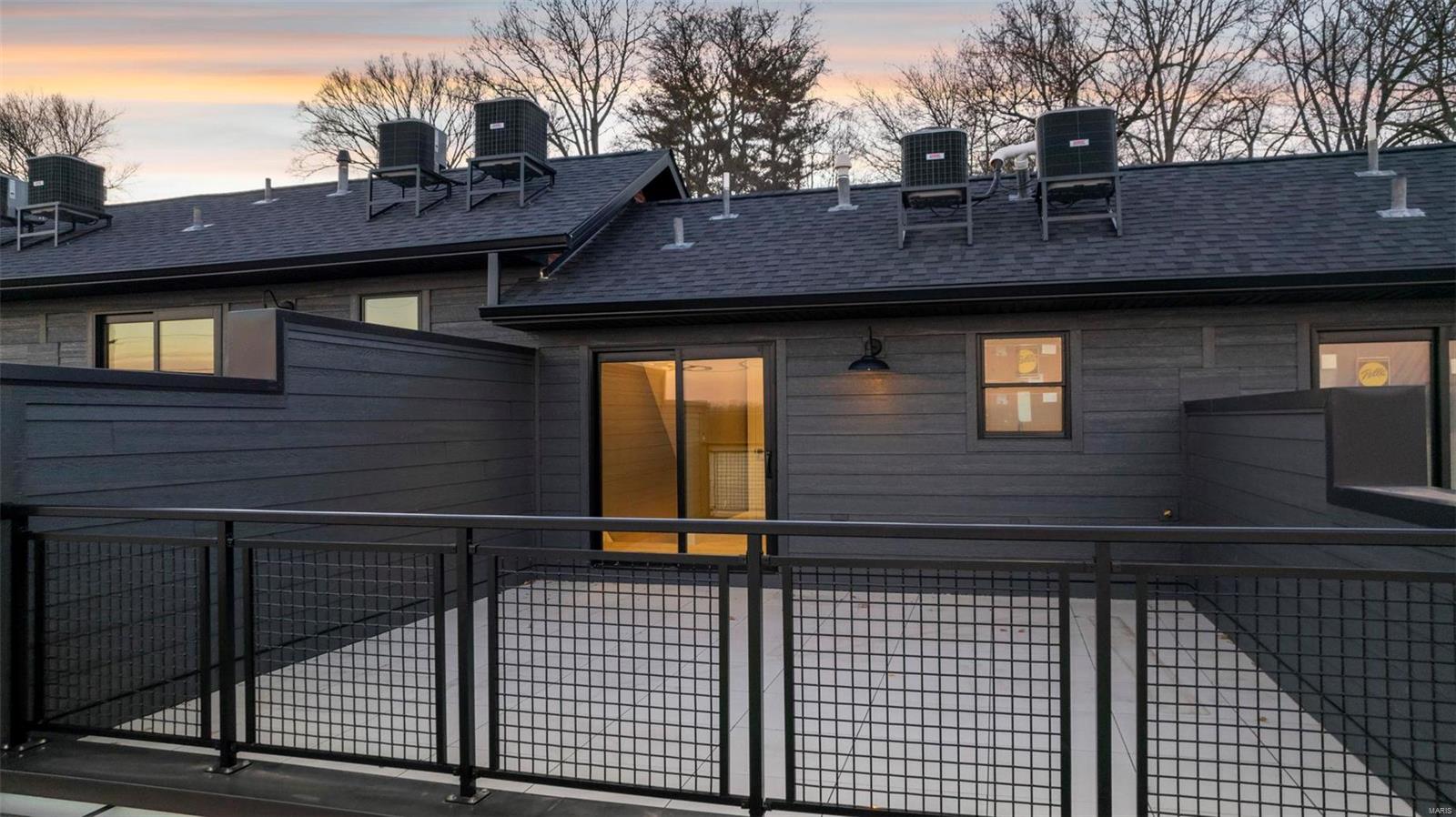 292 N Main Street Property Photo 7