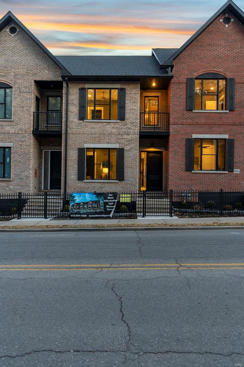 292 N Main Street Property Photo 11