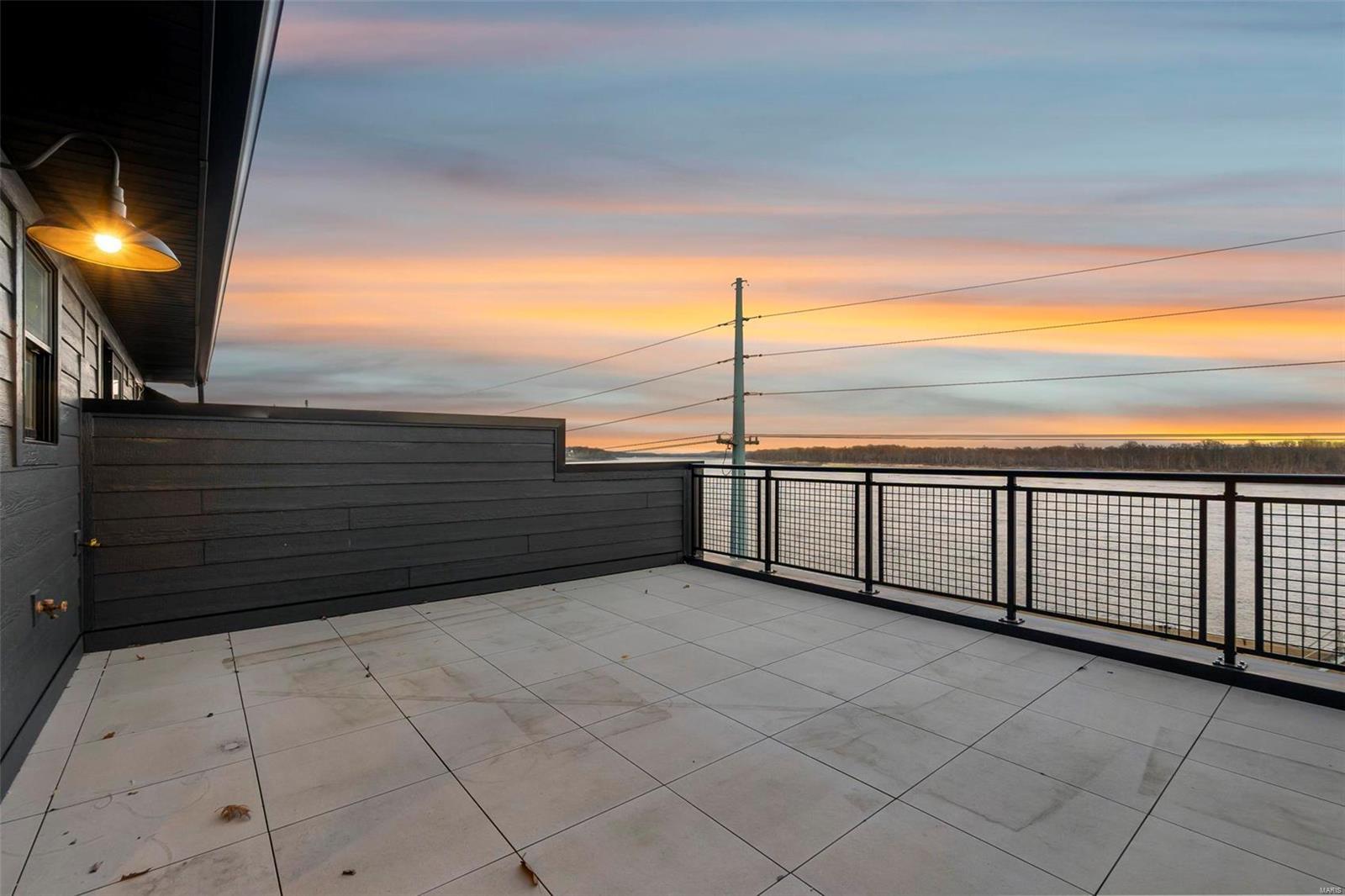 292 N Main Street Property Photo 16