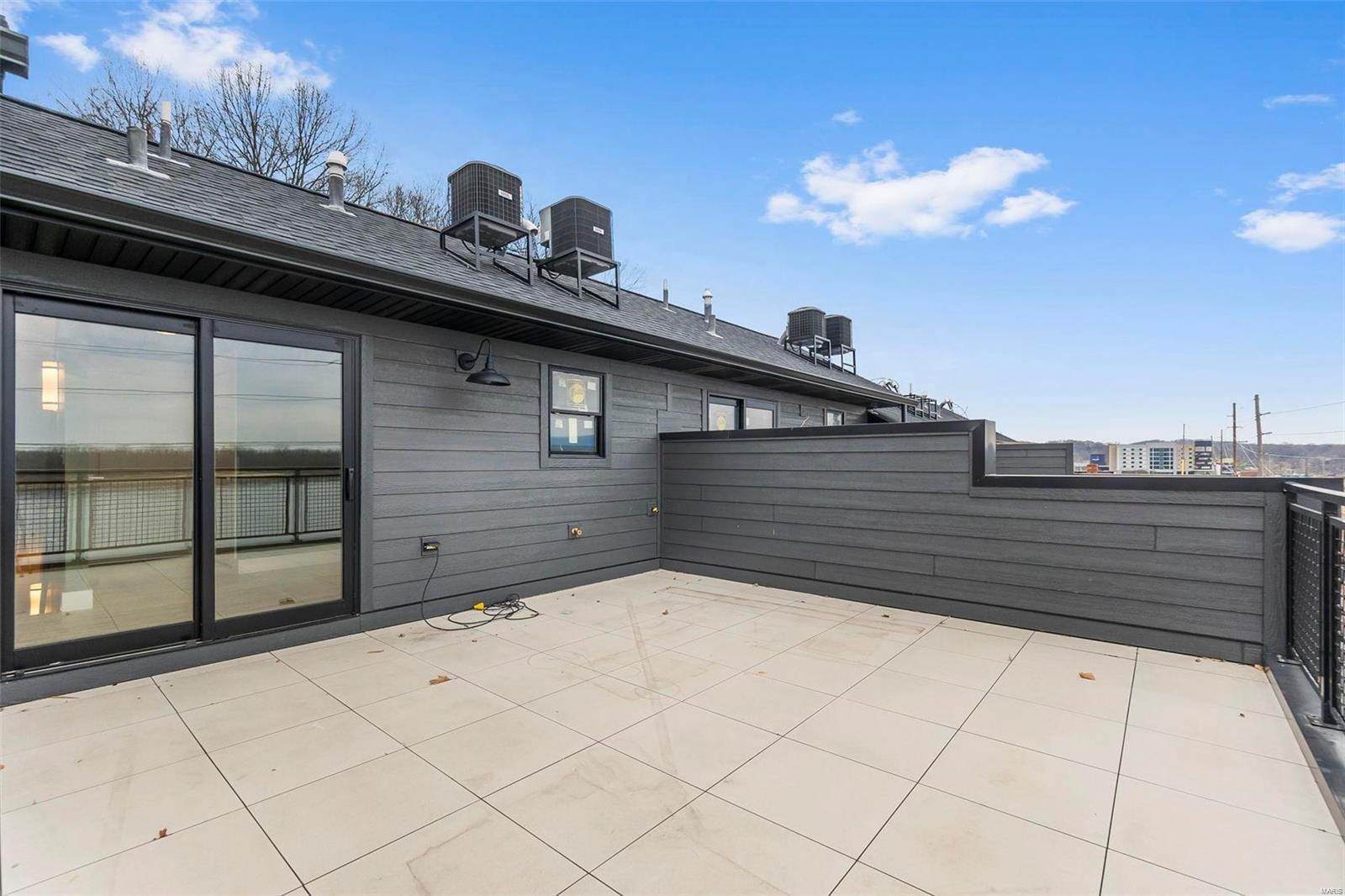 292 N Main Street Property Photo 18