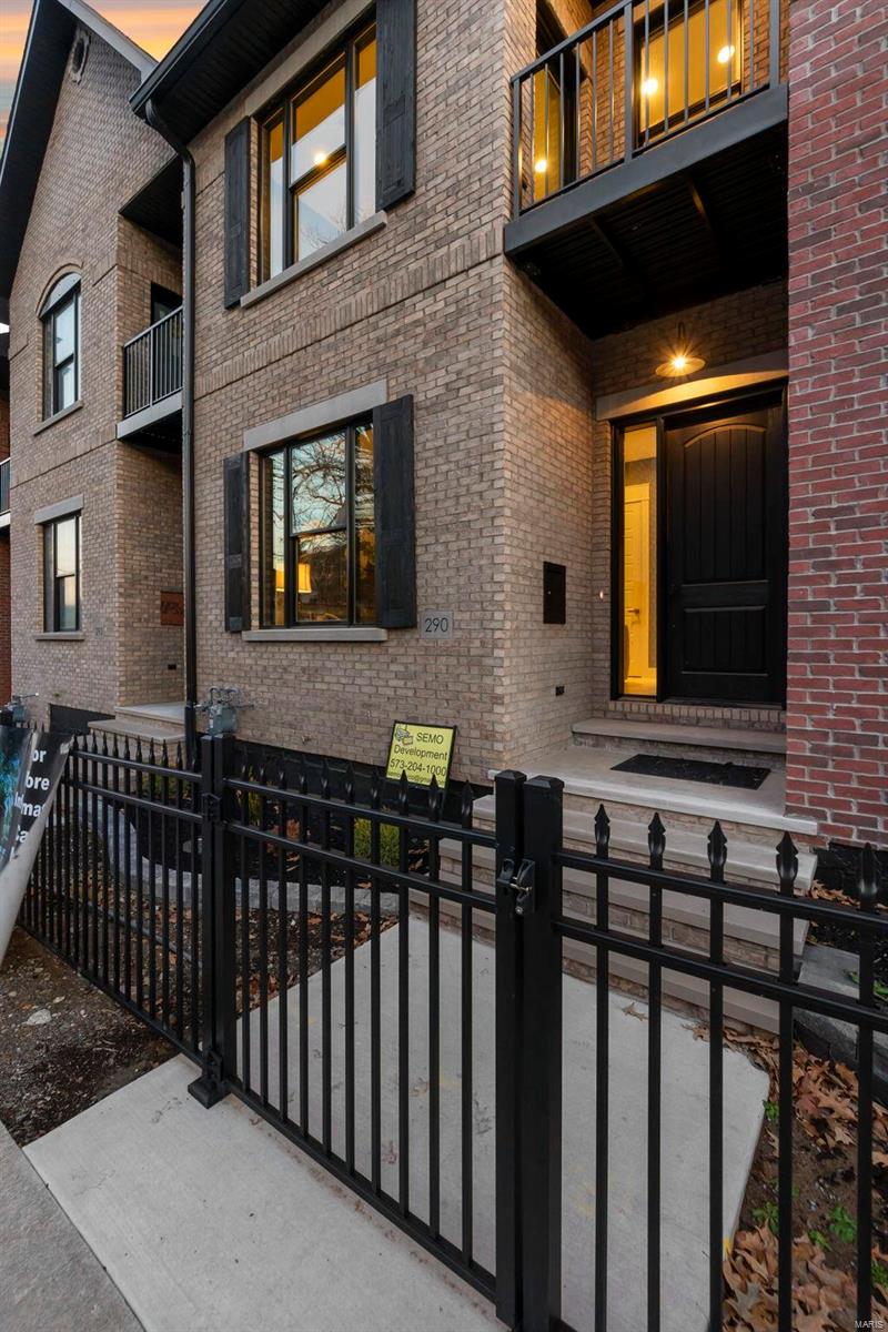 292 N Main Street Property Photo 31