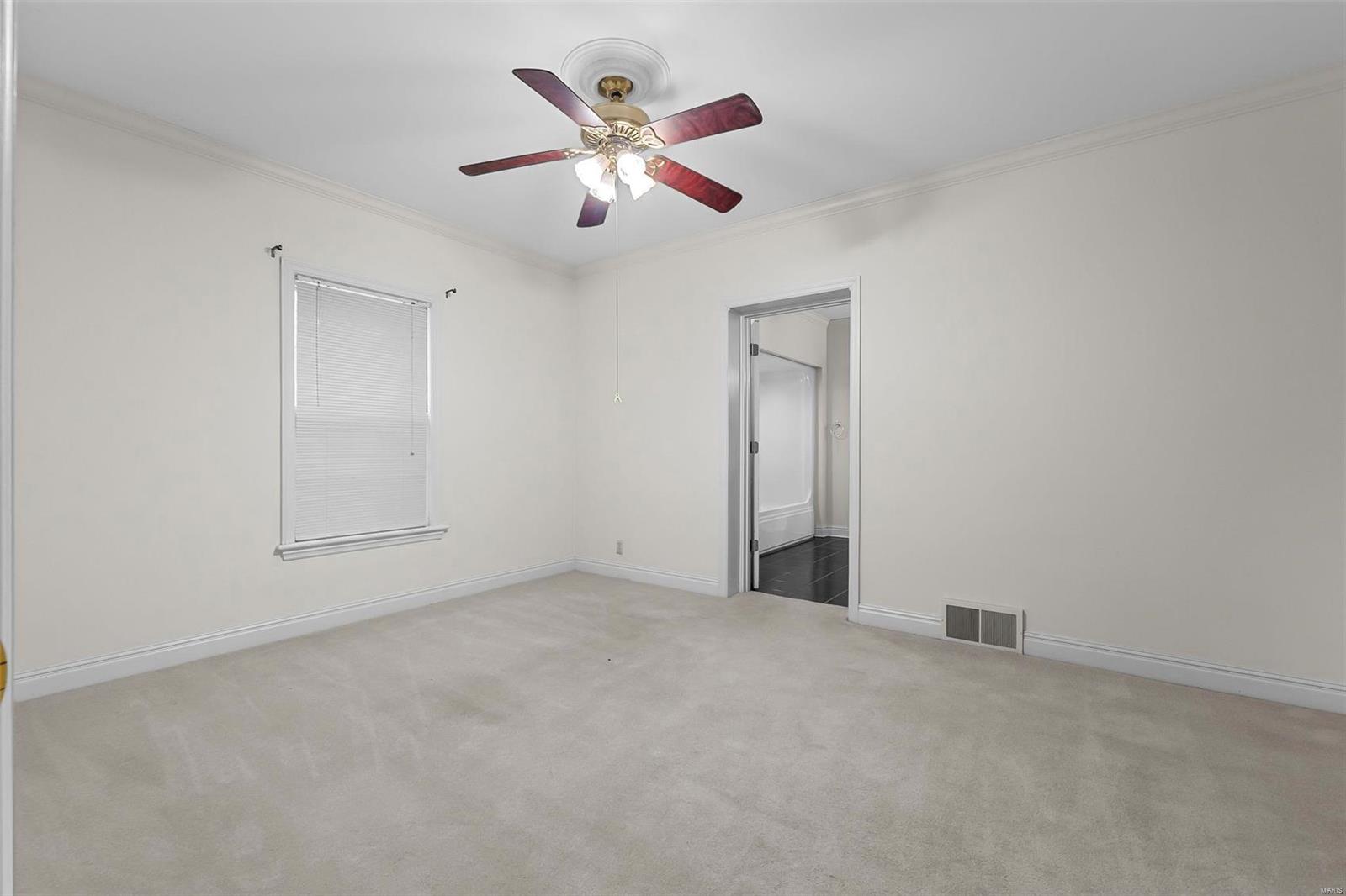 612 West Sturdivant Street Property Photo 11