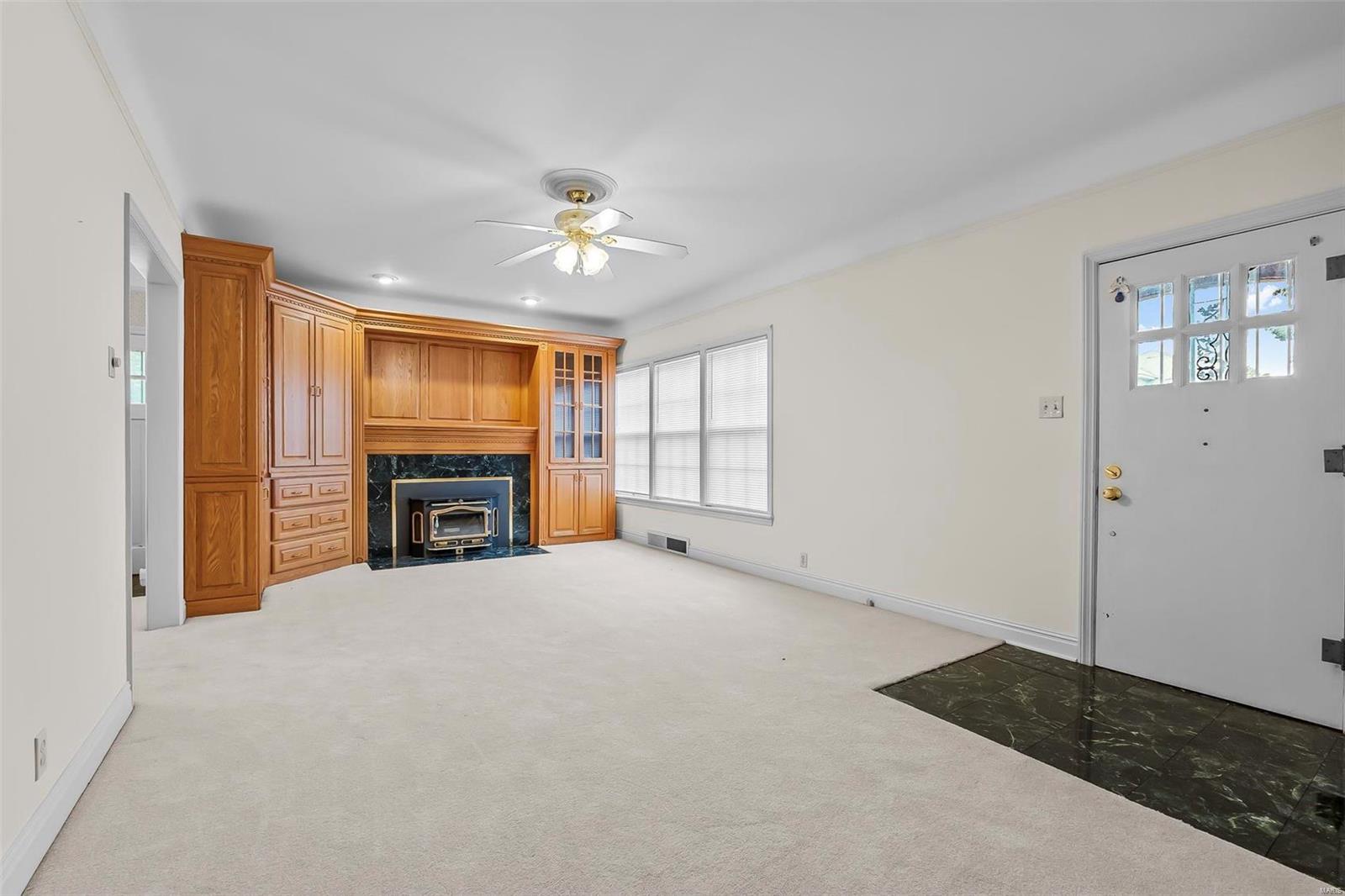 612 West Sturdivant Street Property Photo 27