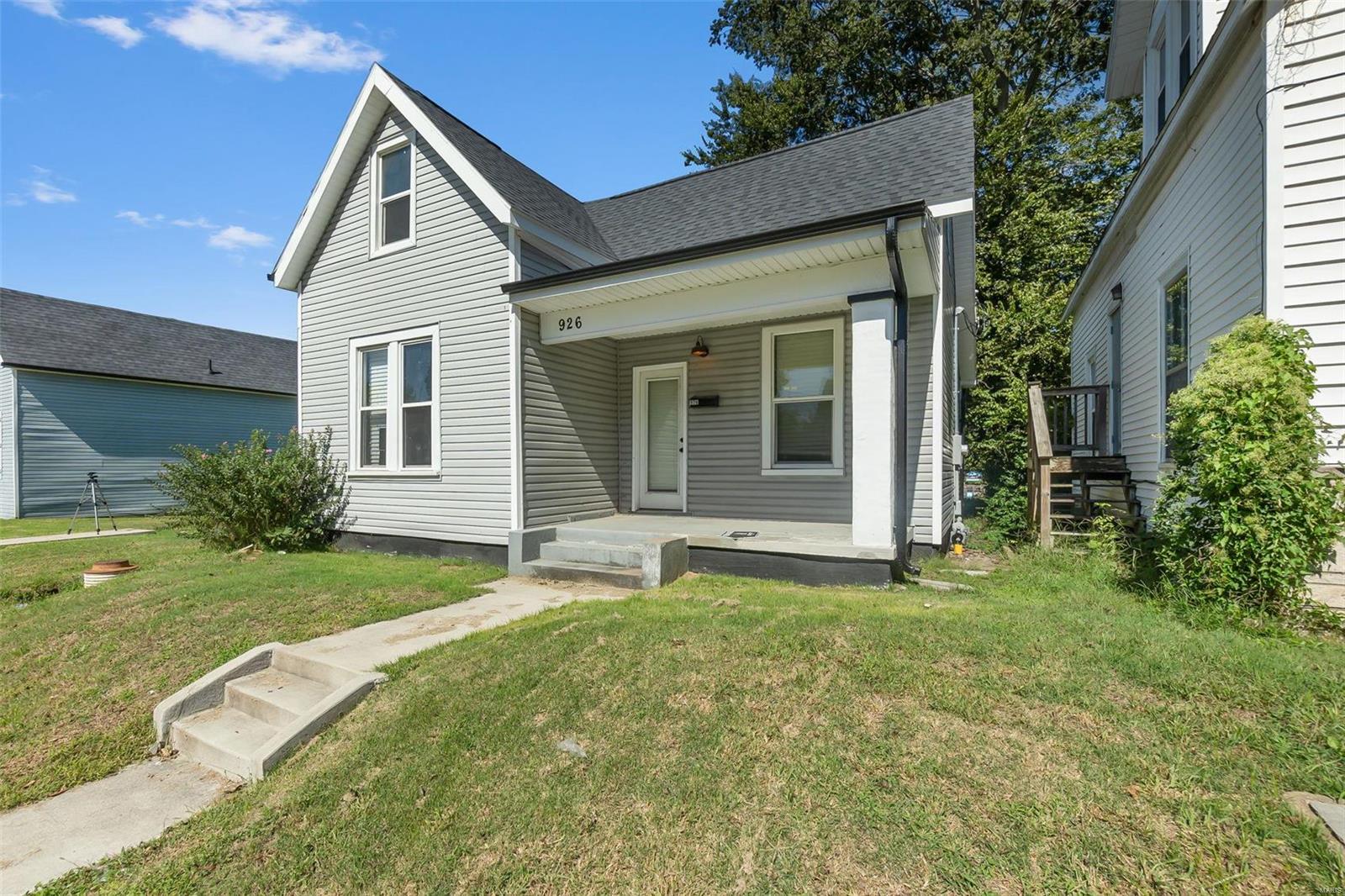 926 William Street Property Photo 3