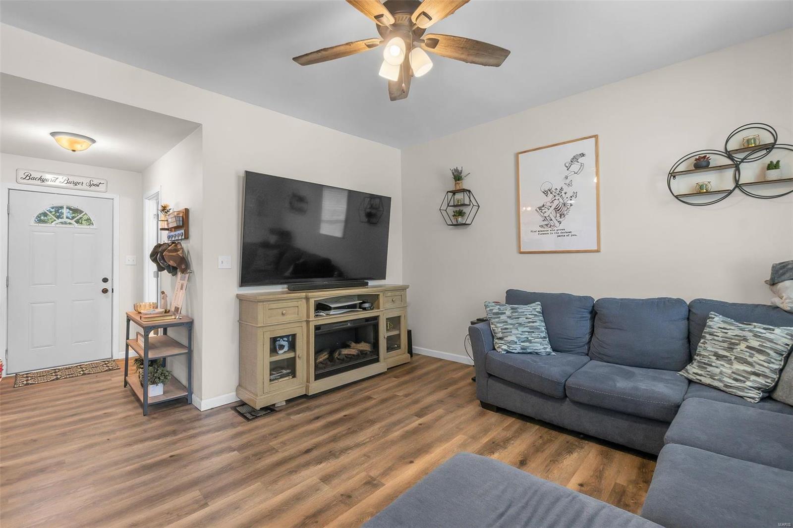 926 William Street Property Photo 4