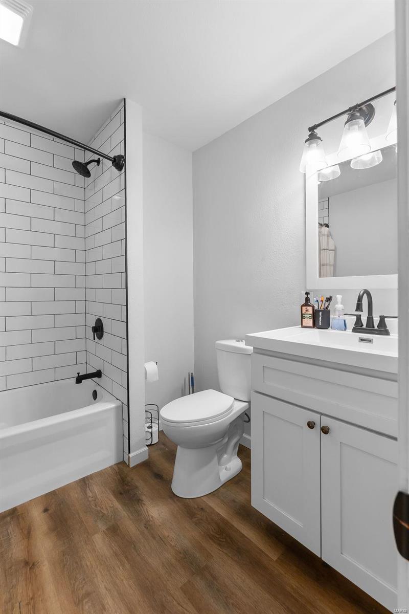926 William Street Property Photo 9