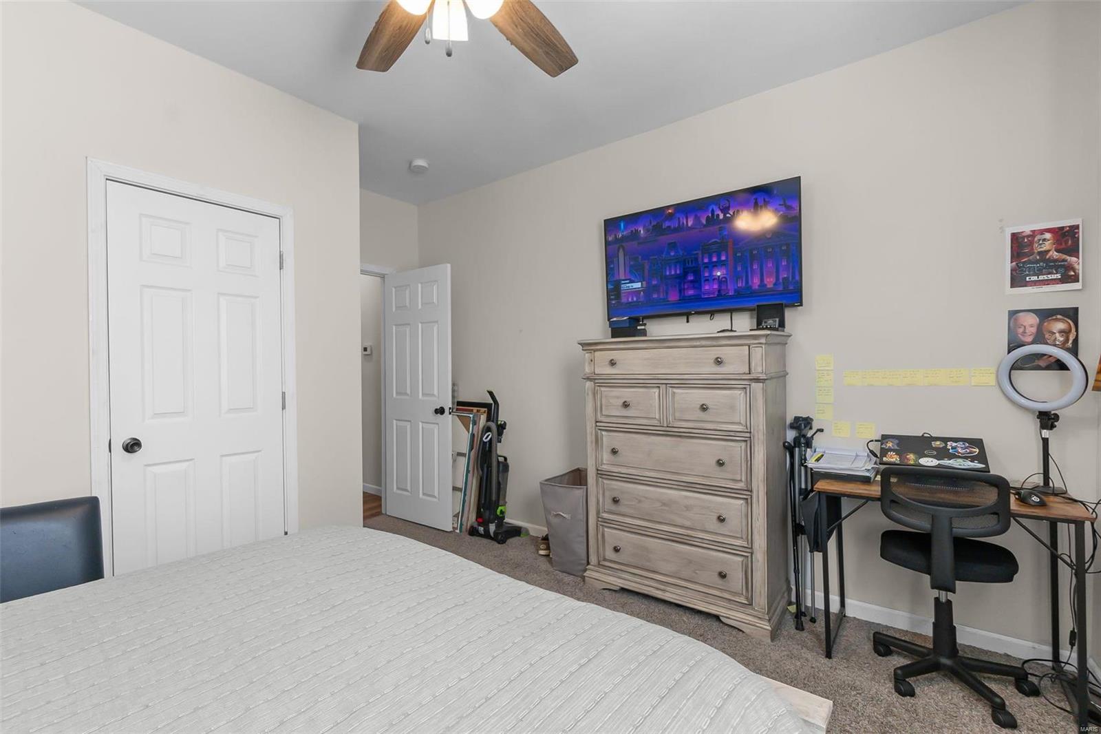 926 William Street Property Photo 12