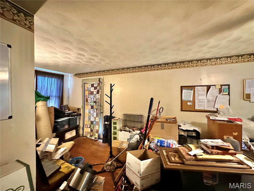 220 Louise Street Property Photo 26