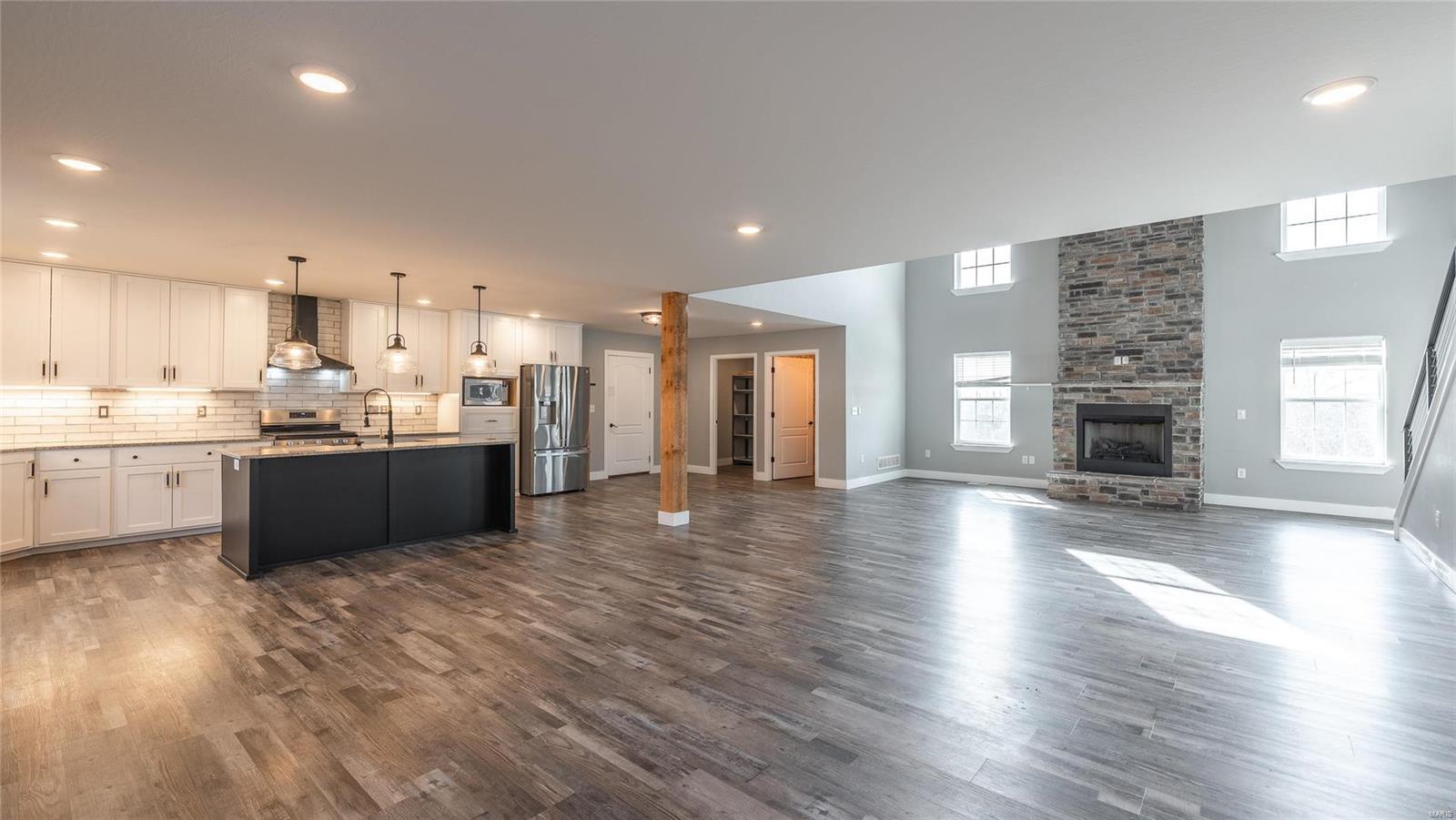 24460 Red Fox Lane Property Photo 3