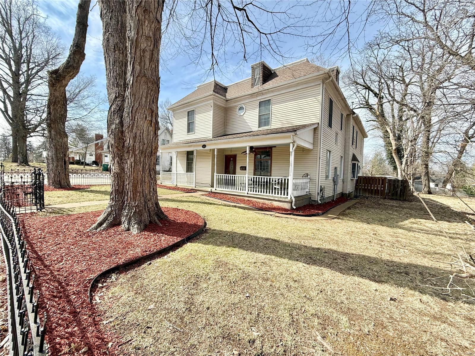 609 West Columbia Street Property Photo 1