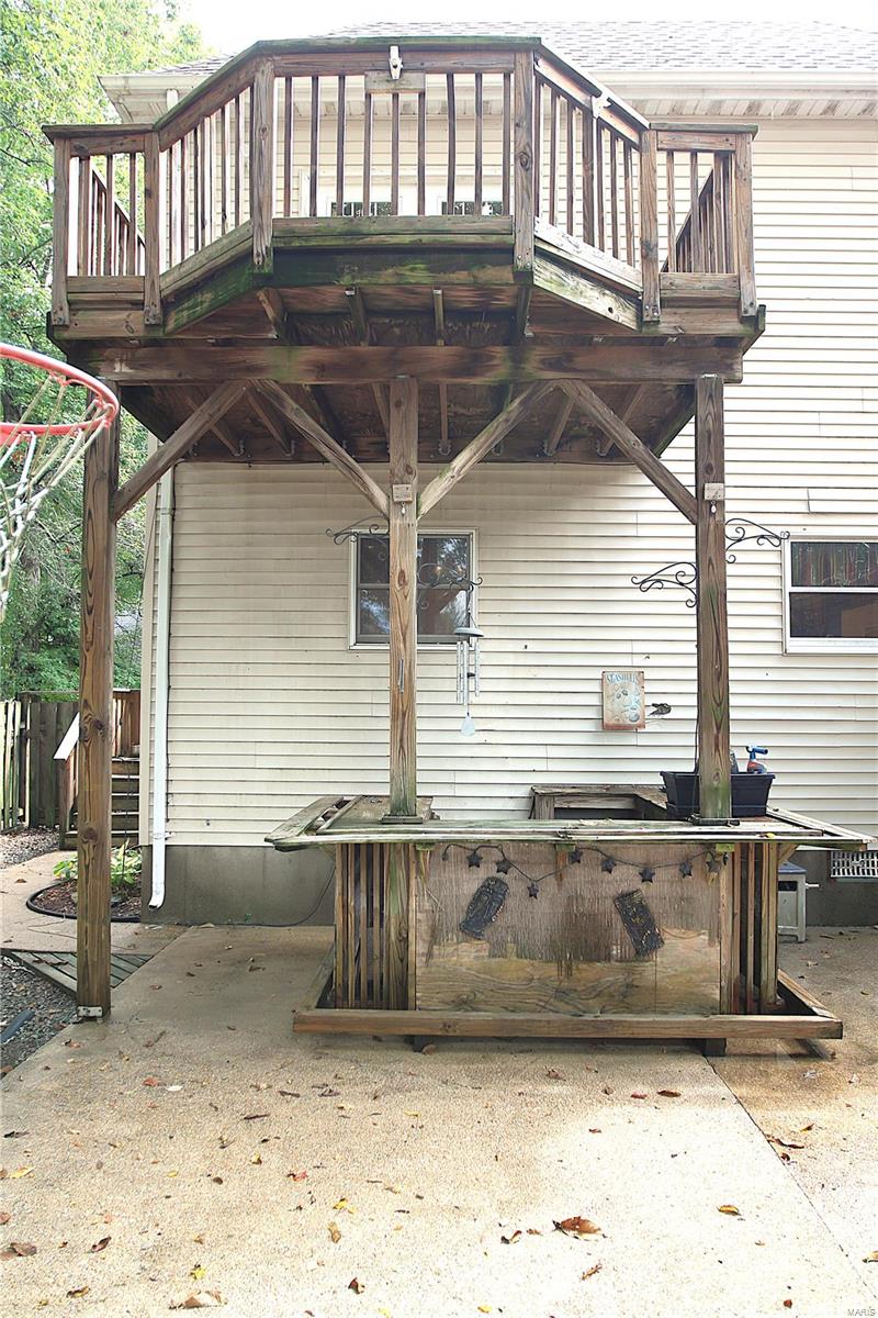 609 West Columbia Street Property Photo 11