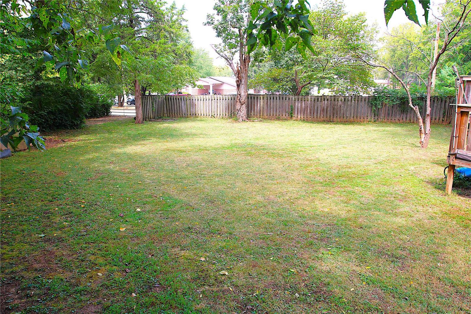 609 West Columbia Street Property Photo 14