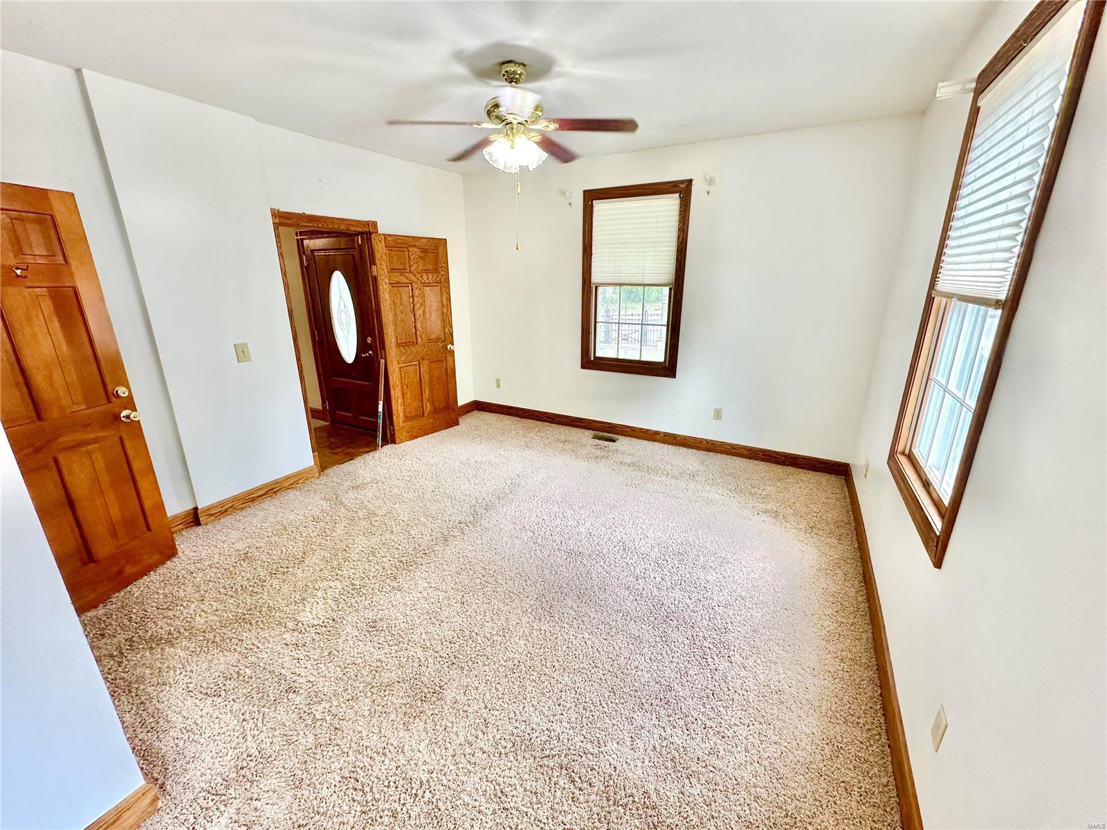 609 West Columbia Street Property Photo 28