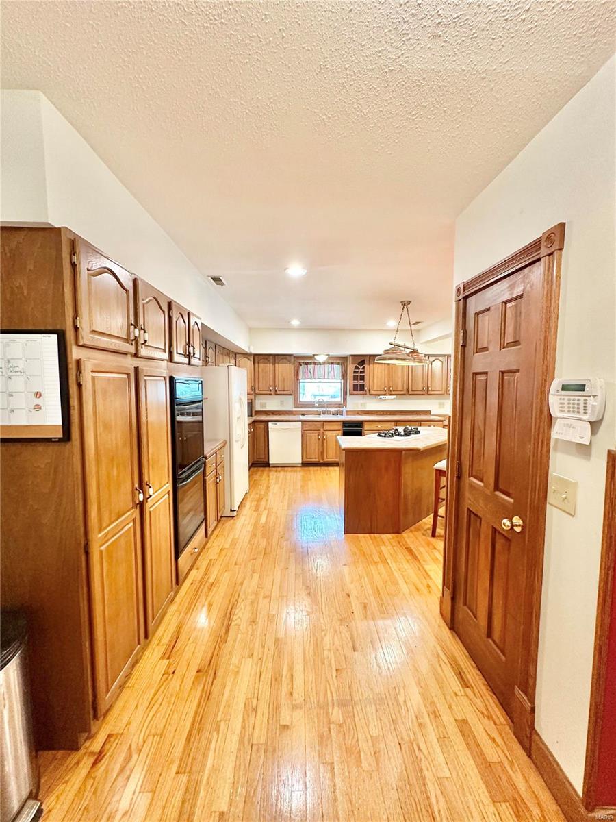 609 West Columbia Street Property Photo 46