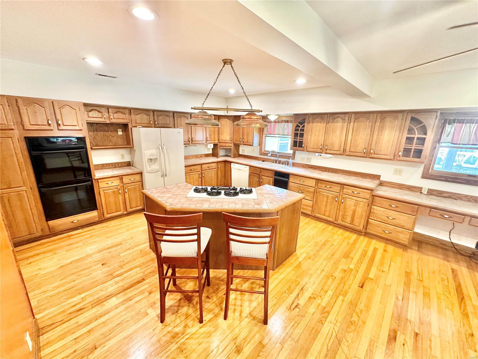 609 West Columbia Street Property Photo 47