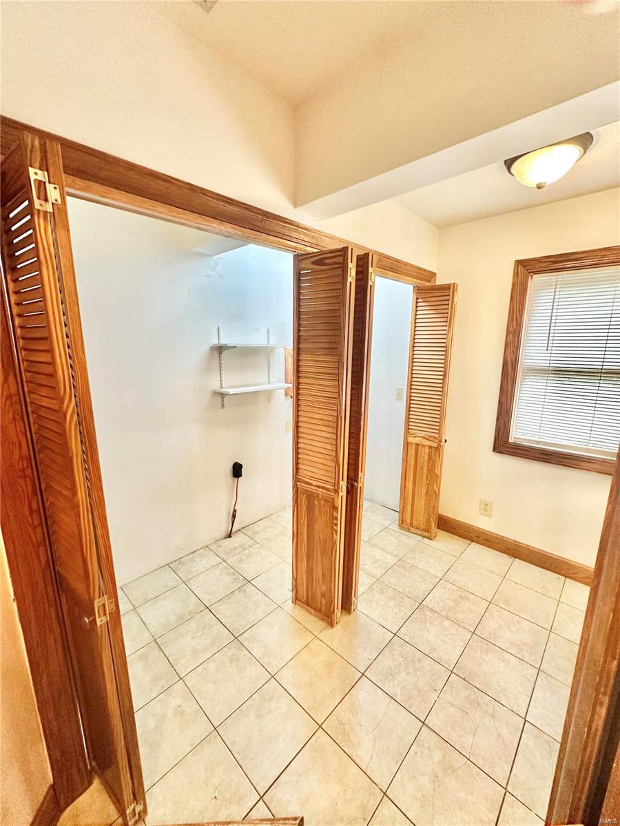 609 West Columbia Street Property Photo 51