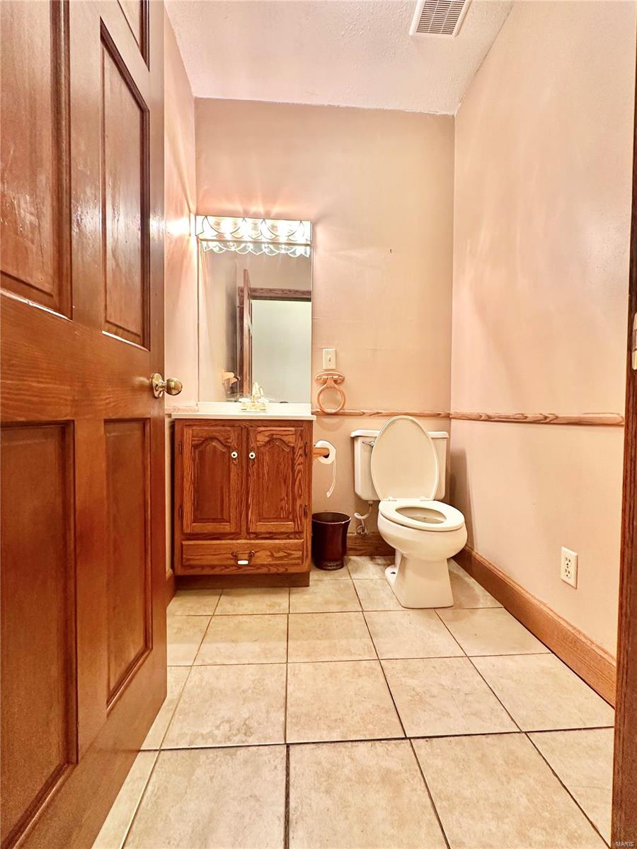 609 West Columbia Street Property Photo 55