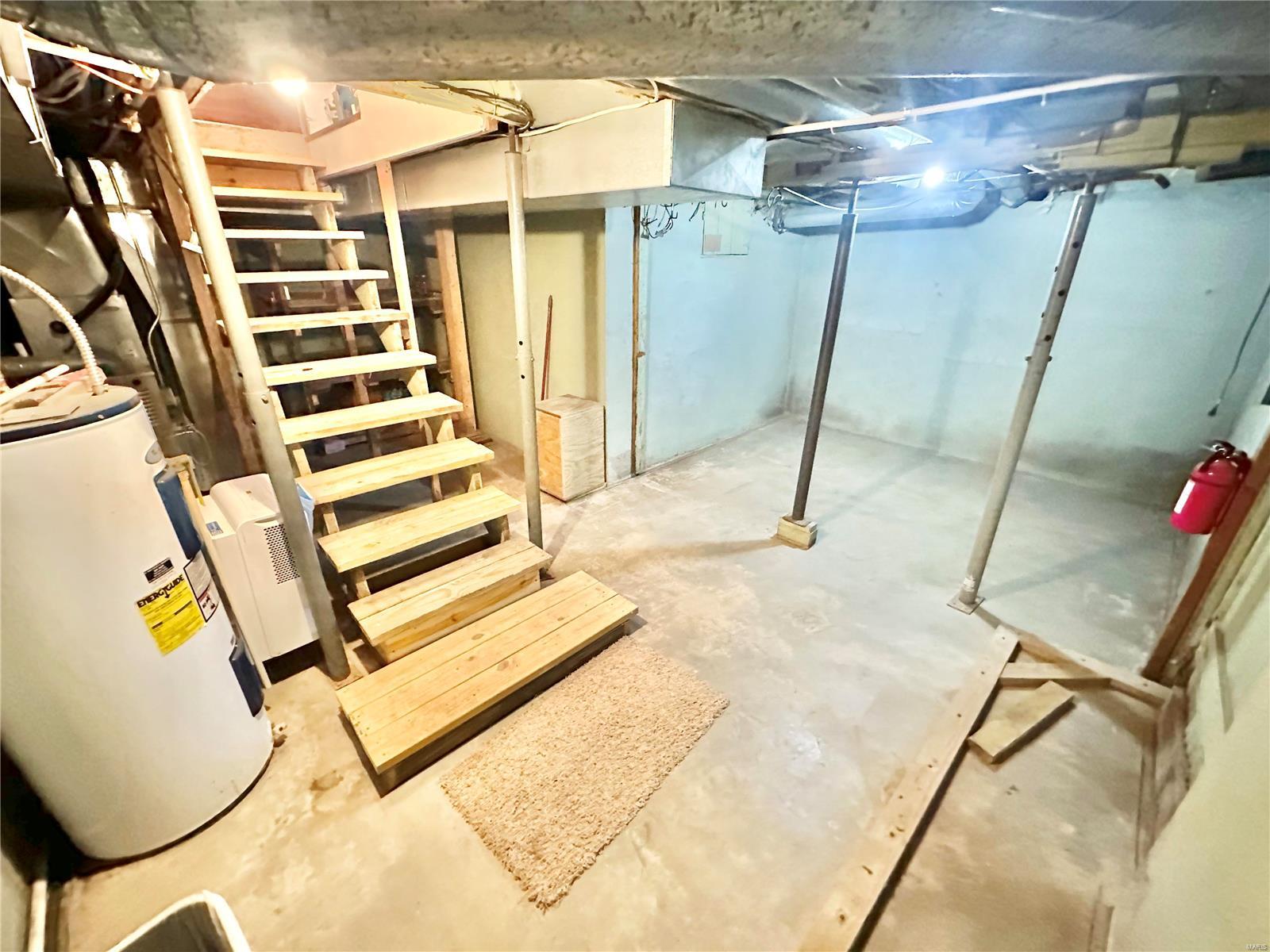 609 West Columbia Street Property Photo 56