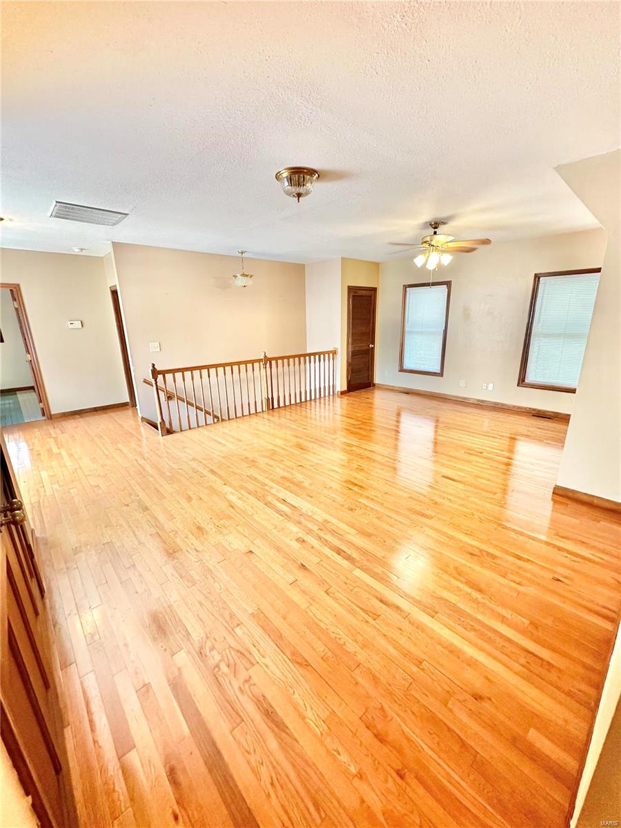 609 West Columbia Street Property Photo 58