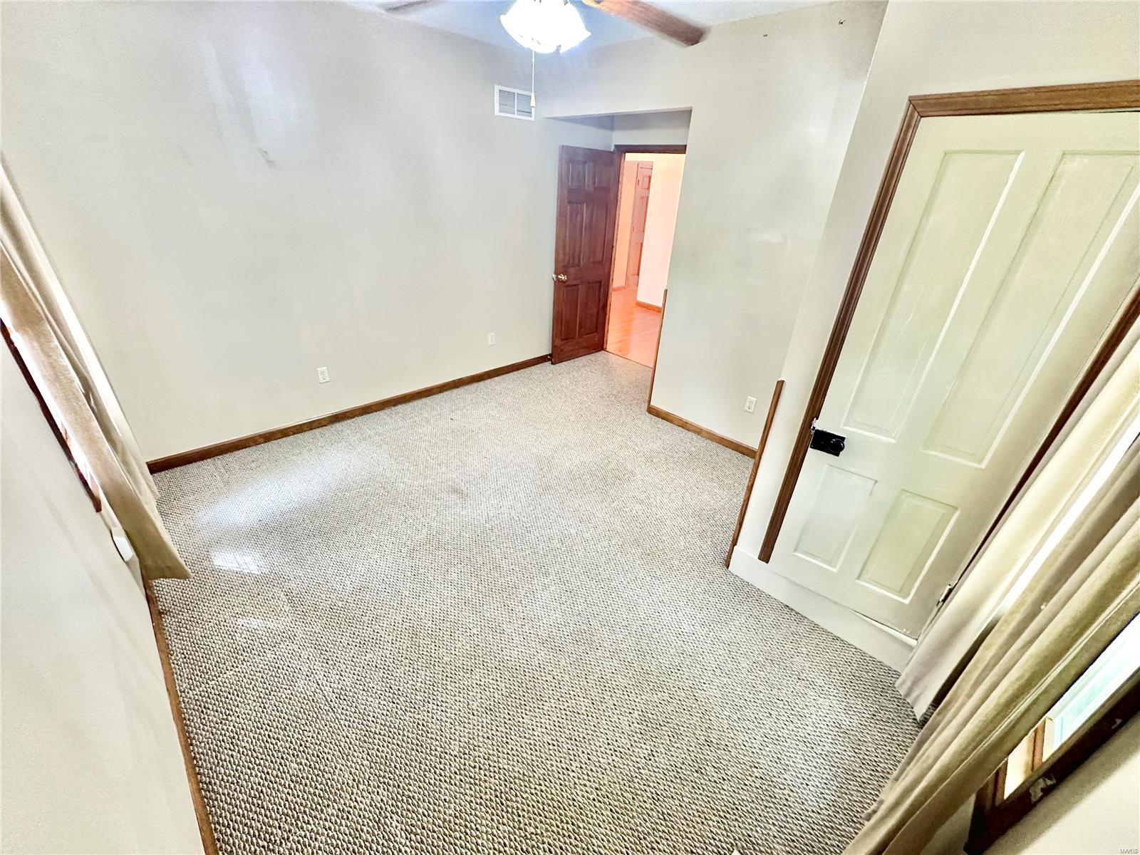 609 West Columbia Street Property Photo 78