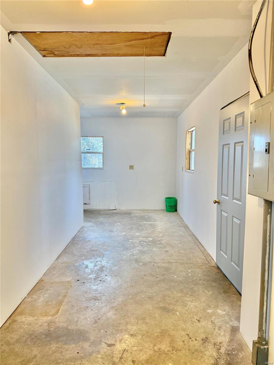 609 West Columbia Street Property Photo 92