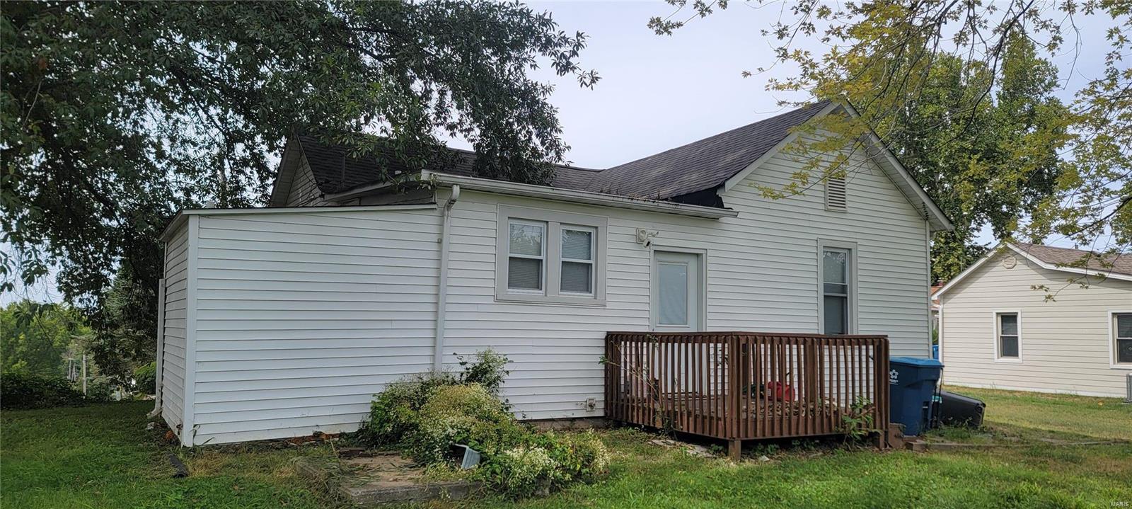 215 Summit Avenue Property Photo 3