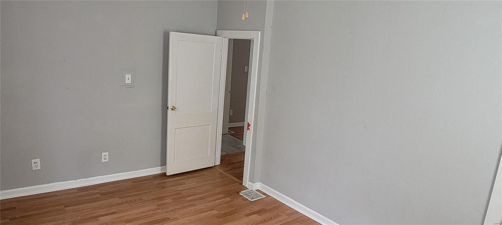 215 Summit Avenue Property Photo 9