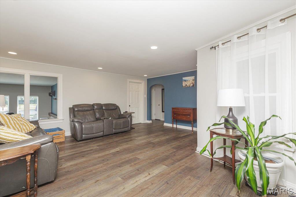 1281 Highway K Property Photo 4