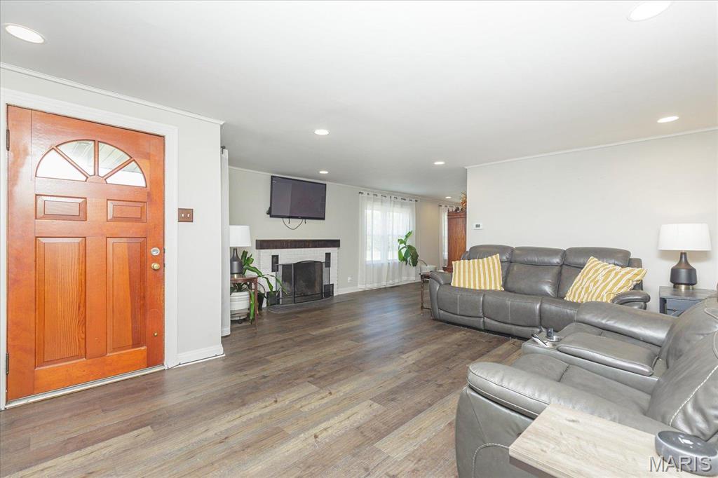 1281 Highway K Property Photo 6