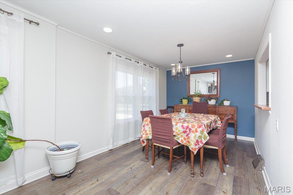 1281 Highway K Property Photo 7
