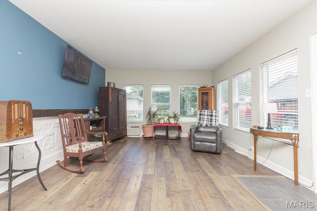 1281 Highway K Property Photo 15
