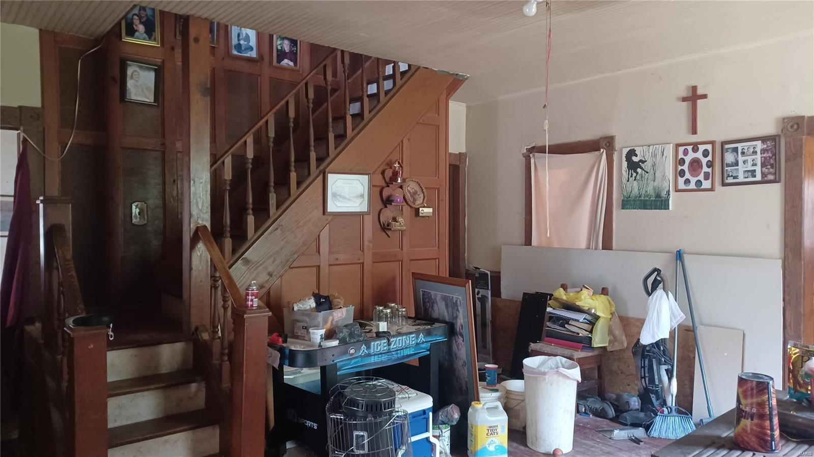 9112 Main Street Property Photo 5