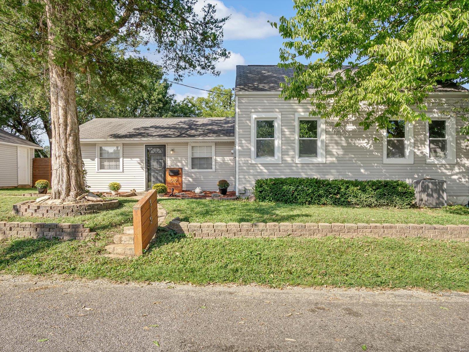 519 N Kaempfe Street Property Photo