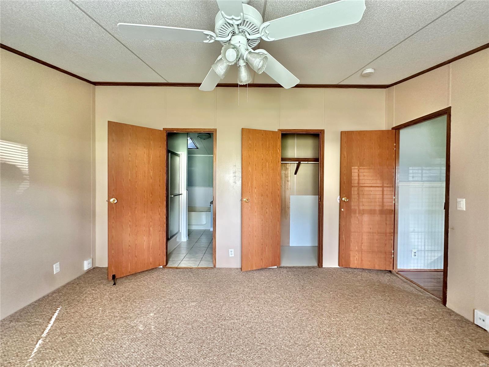104 Holdinghausen Drive Property Photo 16