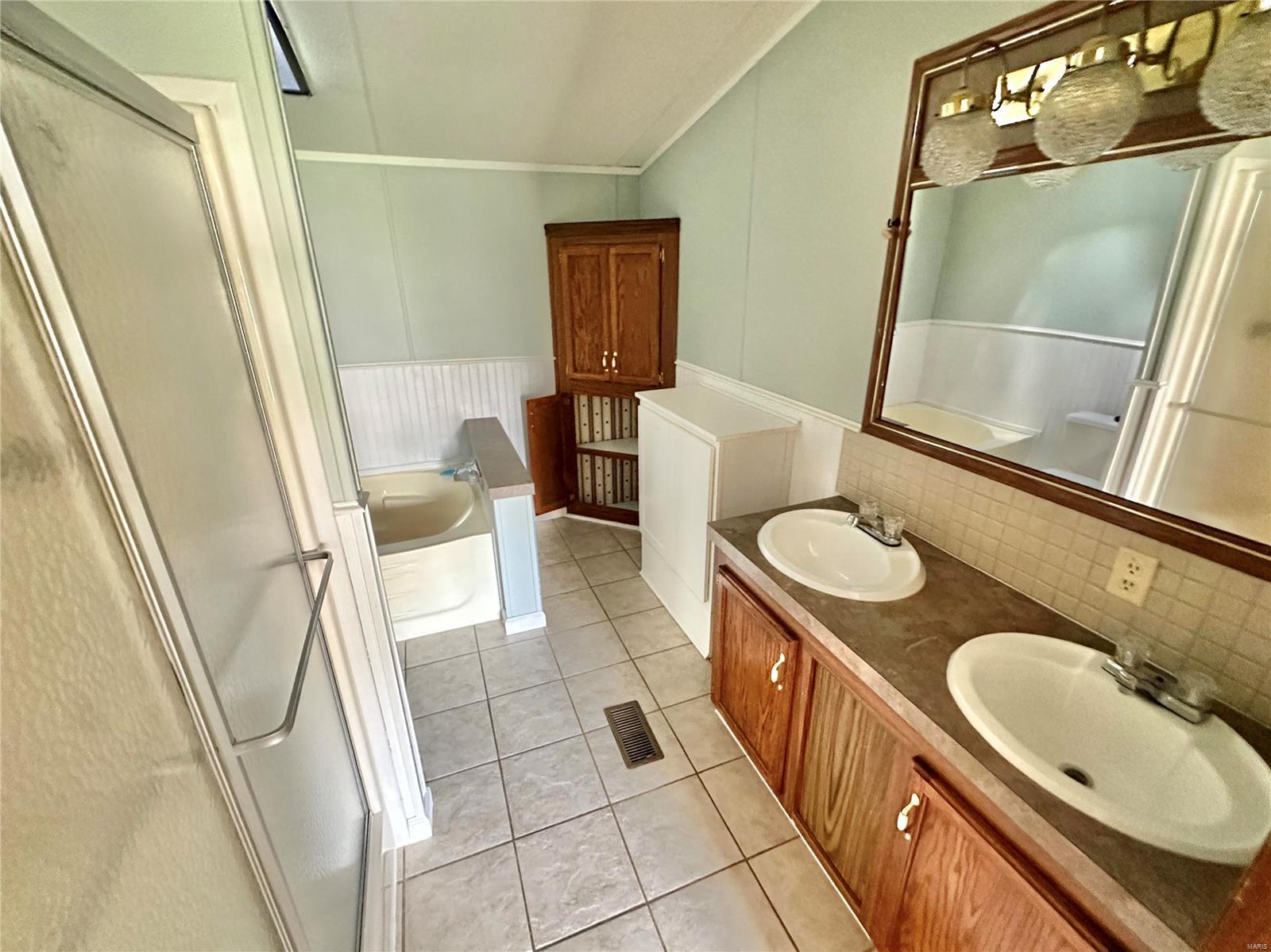 104 Holdinghausen Drive Property Photo 17
