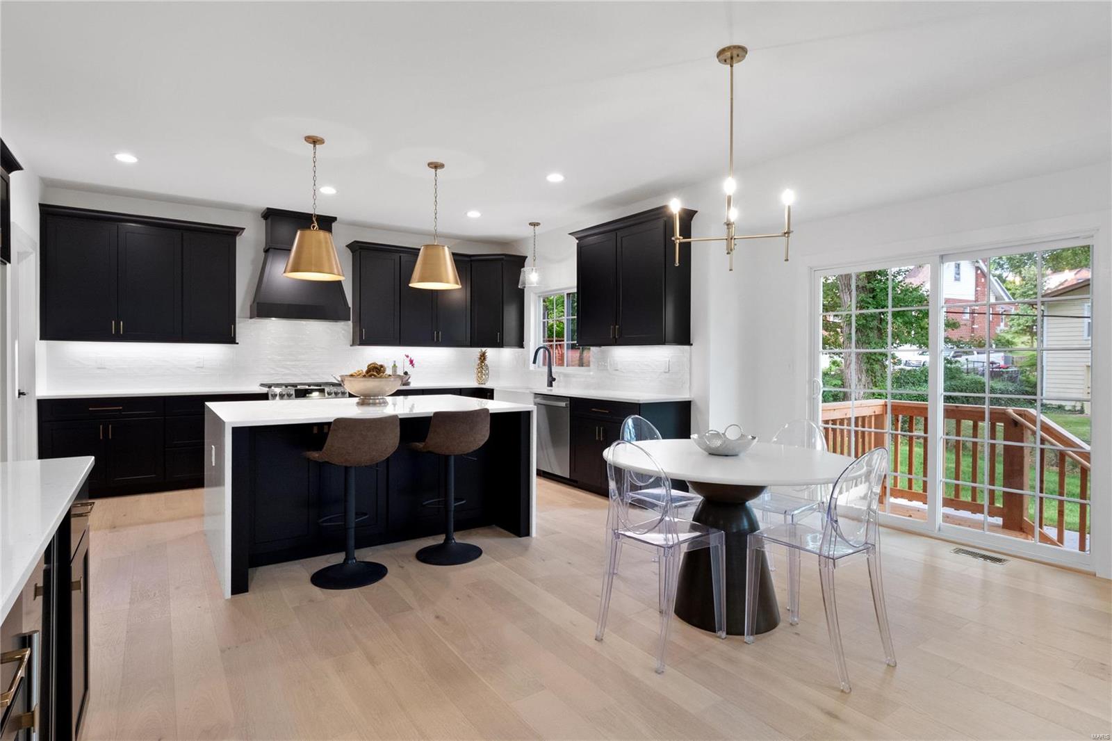 2017 Woodsey Drive Property Photo 11