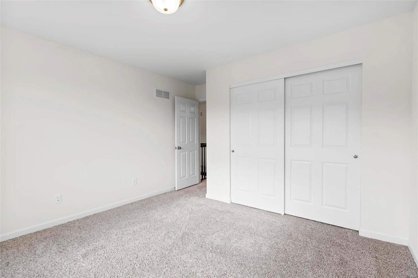 388 Winding Bluffs Court Property Photo 2
