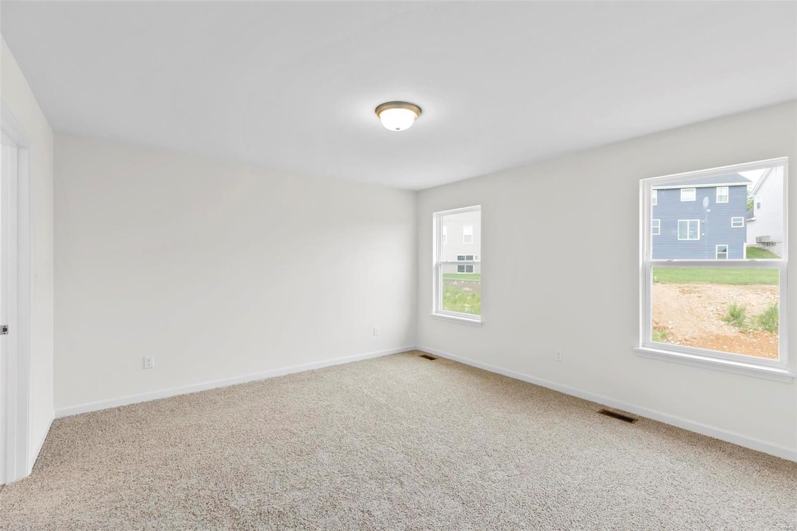 388 Winding Bluffs Court Property Photo 12