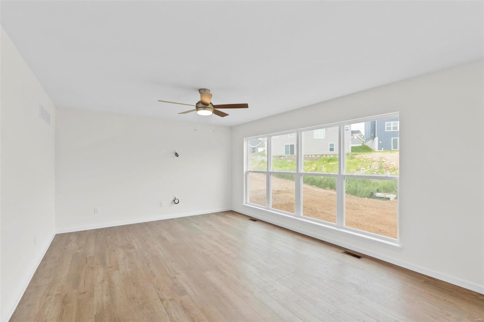 388 Winding Bluffs Court Property Photo 15