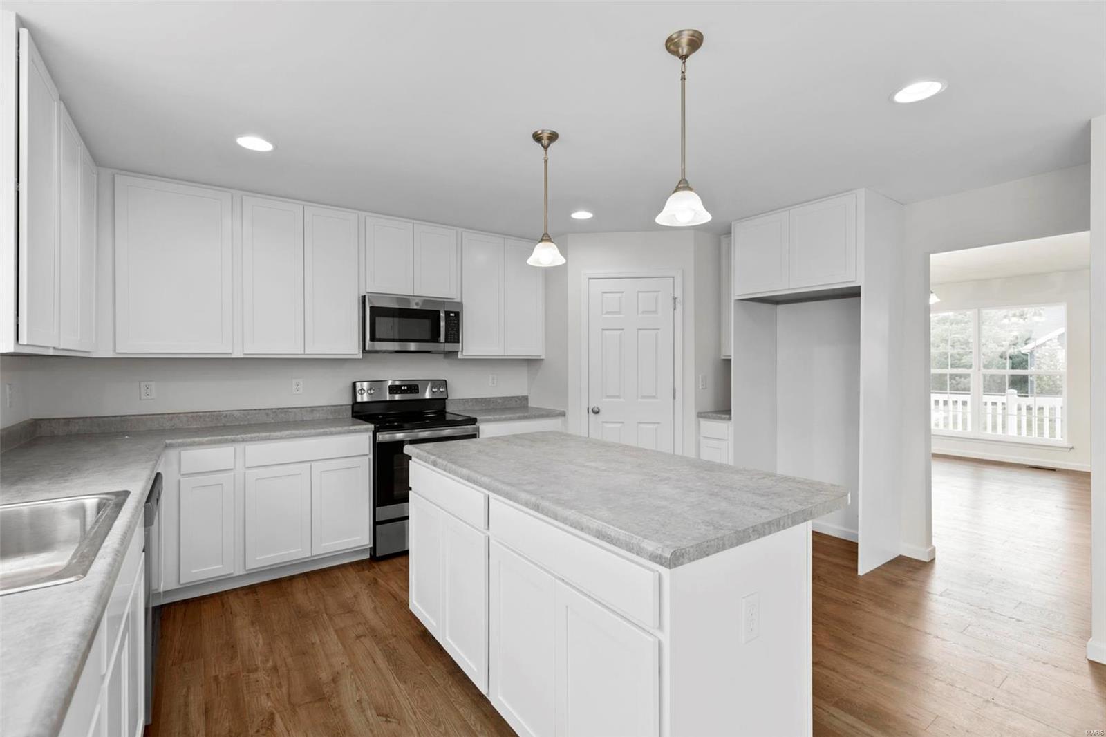 388 Winding Bluffs Court Property Photo 19