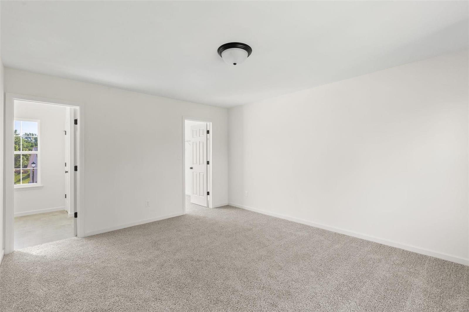 305 Winding Bluffs Court Property Photo 10
