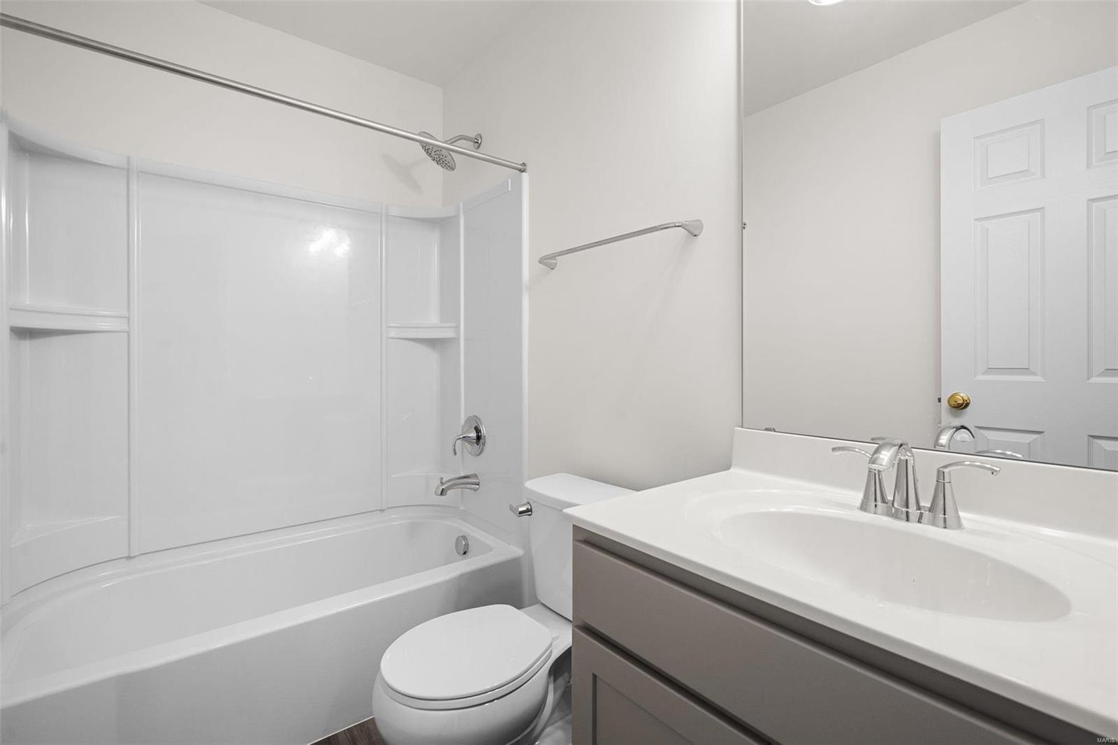 309 Winding Bluffs Court Property Photo 2