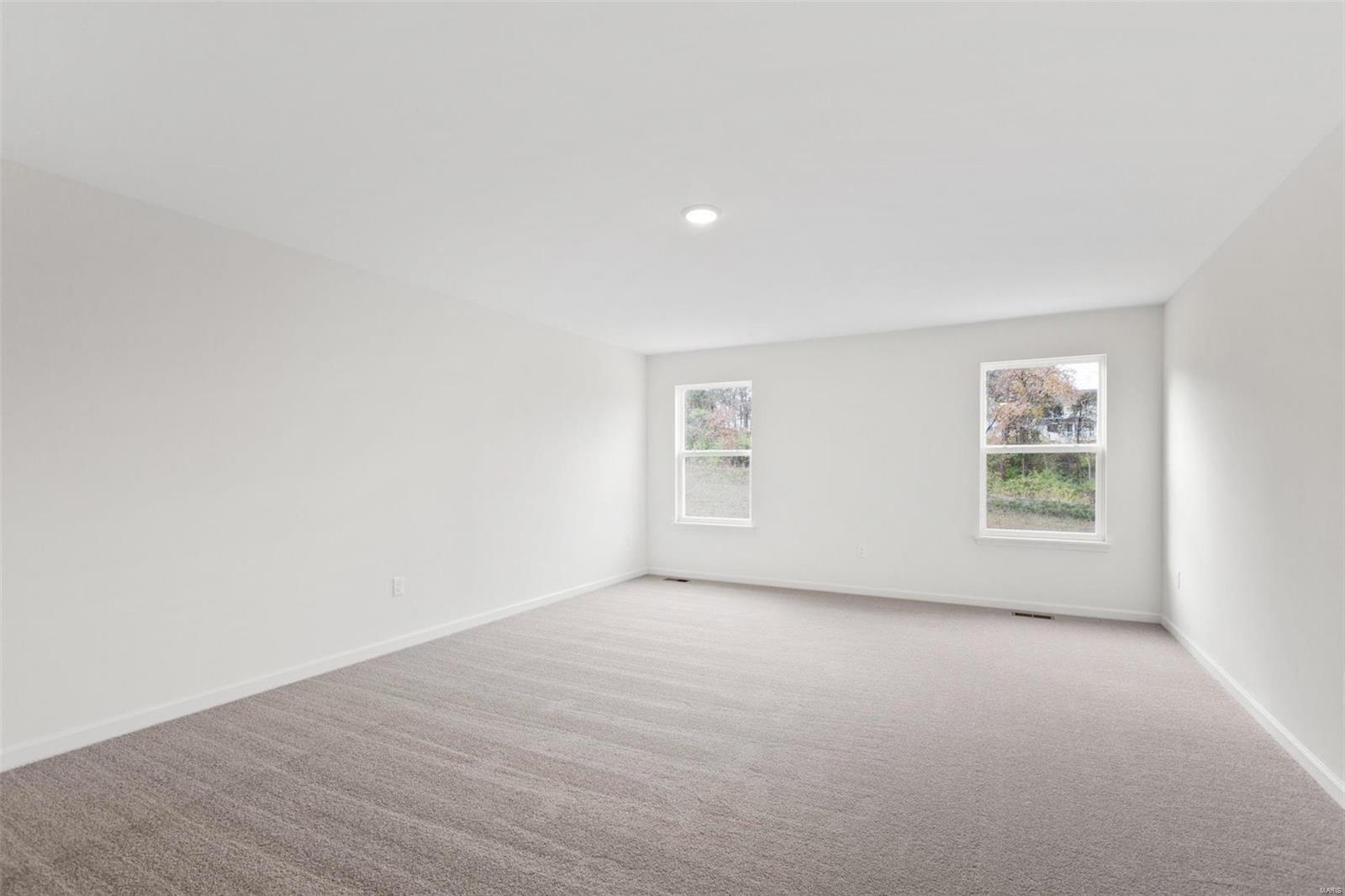 209 Windmill View Drive Property Photo 6